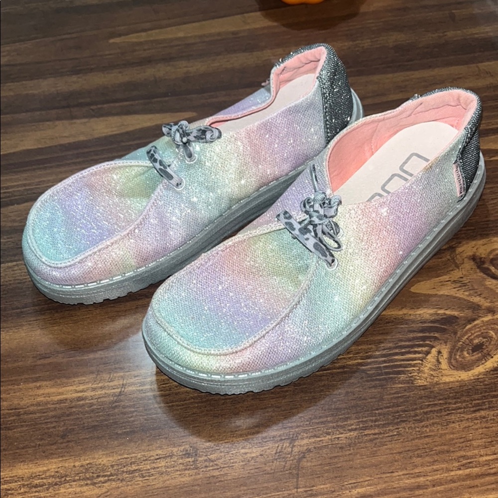 Hey Dude Sunset Pink Slip-On Shoes Size youth 3